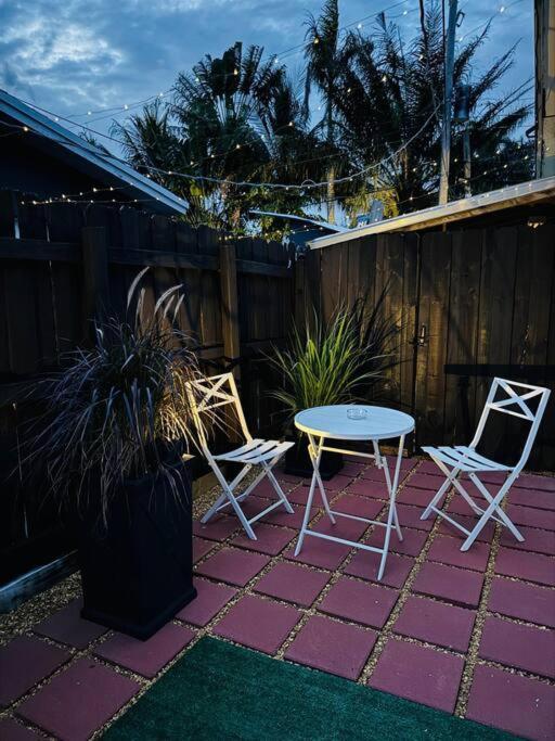 Studio With Terrace Near Hard Rock-Patio Холивуд Екстериор снимка