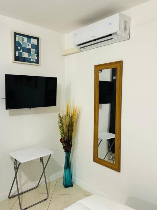 Studio With Terrace Near Hard Rock-Patio Холивуд Екстериор снимка
